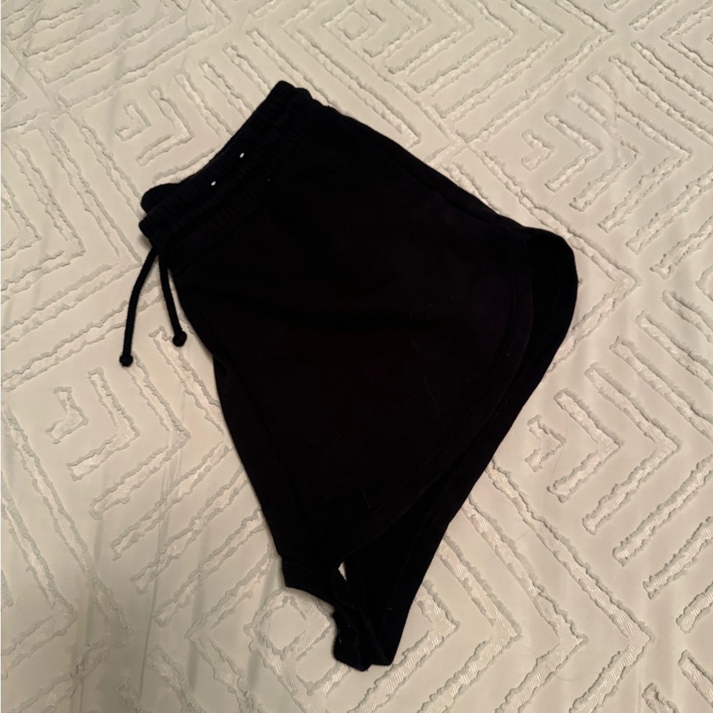 Comfy Light Weight Black Shorts (with pockets and tie waistband)